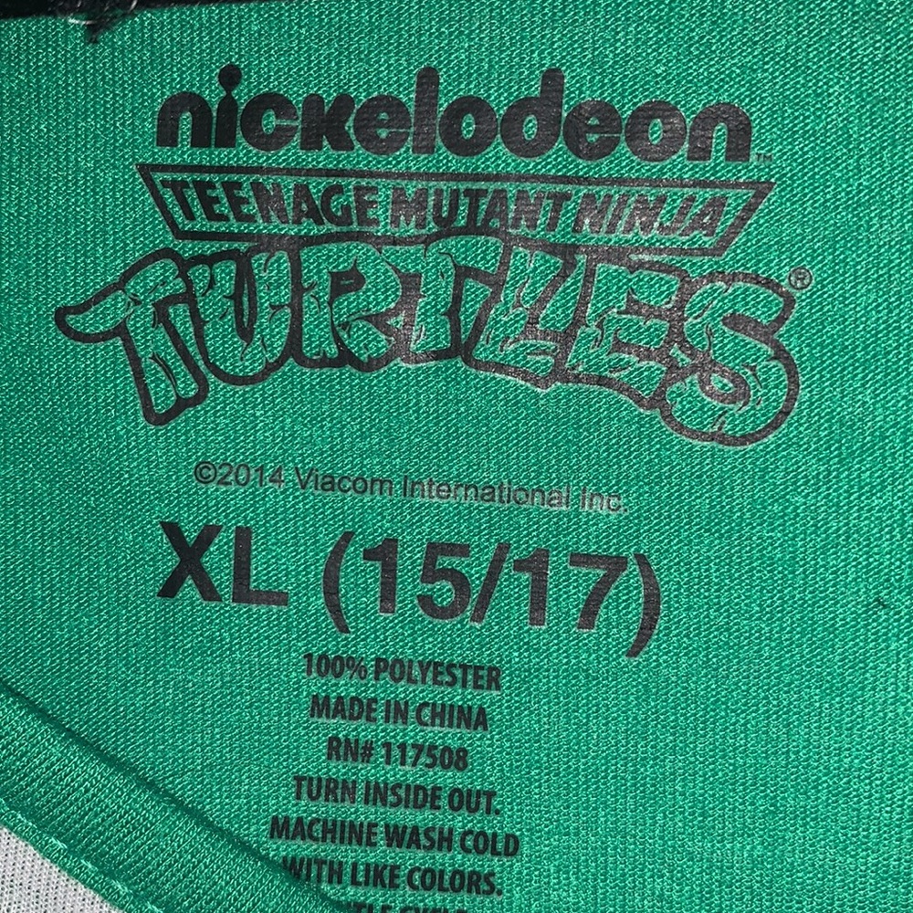 Teenage Mutant Ninja Turtles 15/17 Juniors women’s shirt - Picture 3 of 4